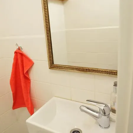 Lesser Town Apartment *